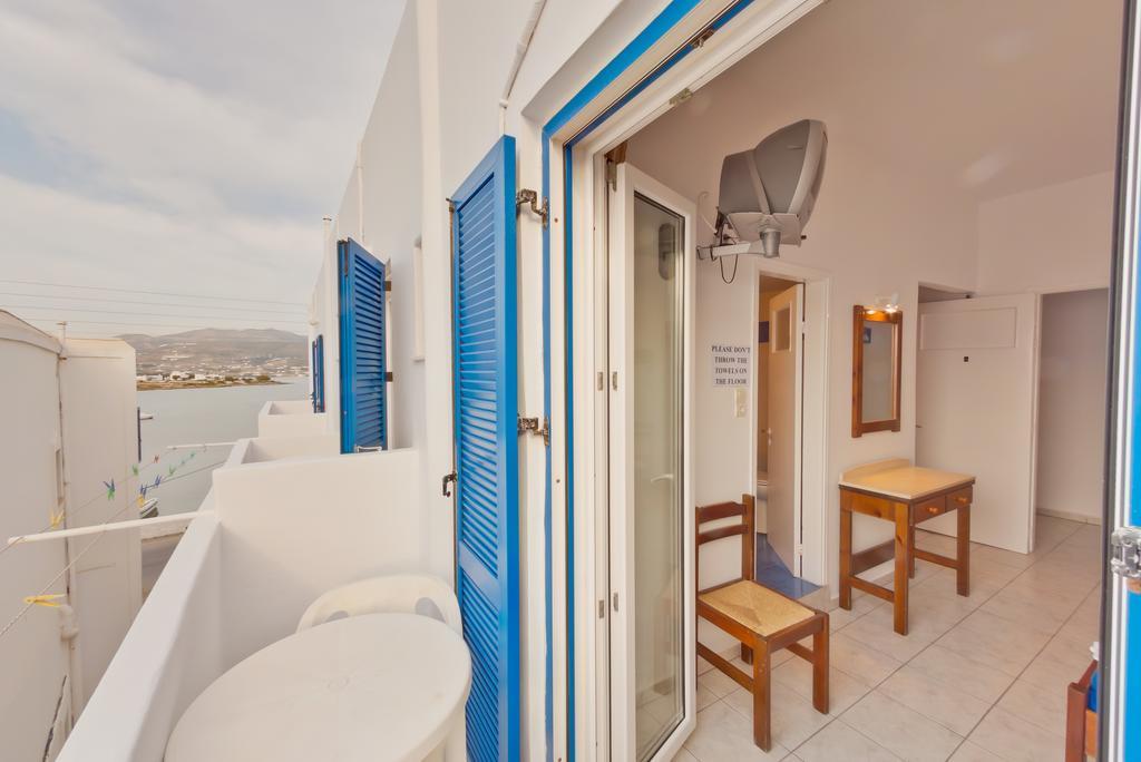 Paris Rooms Antiparos Town Exterior foto